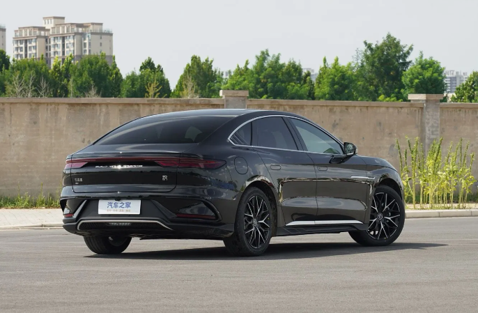 BYD Han L DM - View 2